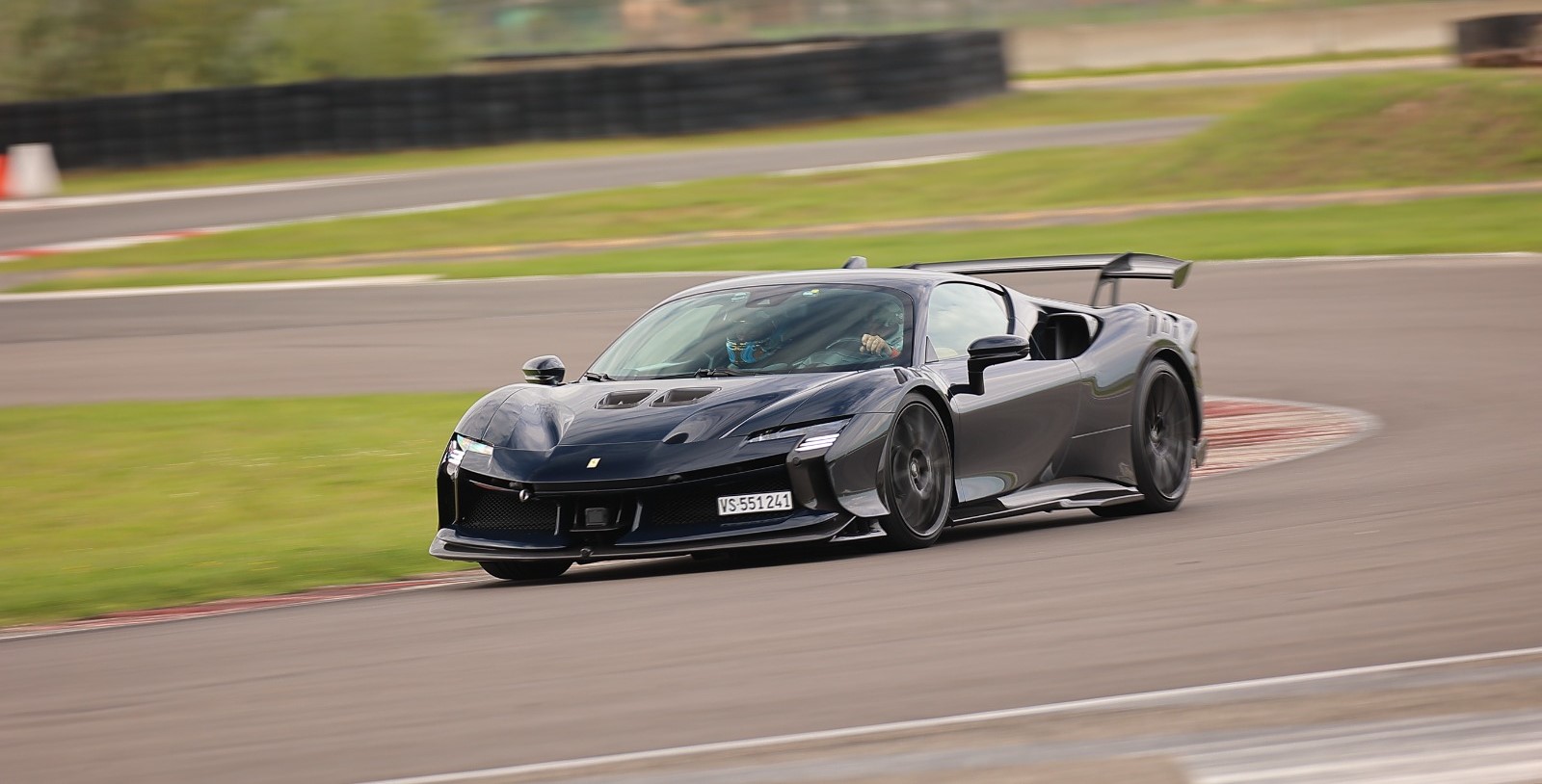 Auto in pista al Circuito Tazio Nuvolari